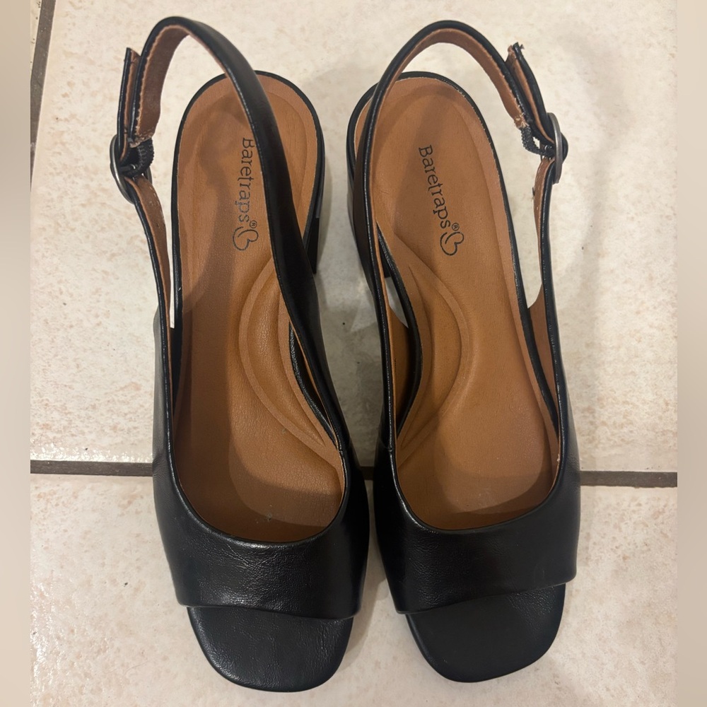 Baretraps Women's Black Block Heel Slingback Sandals